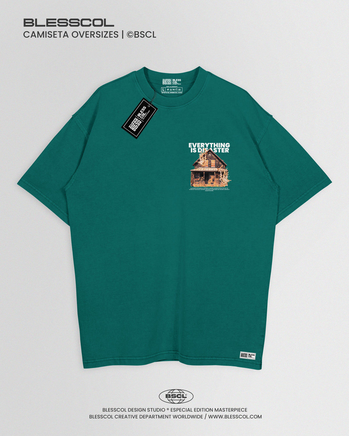 CAMISETA OVERSIZE VERYTHING IS DISASTER
