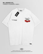 CAMISETA OVERSIZE EDITION LOVE IS A TRAP