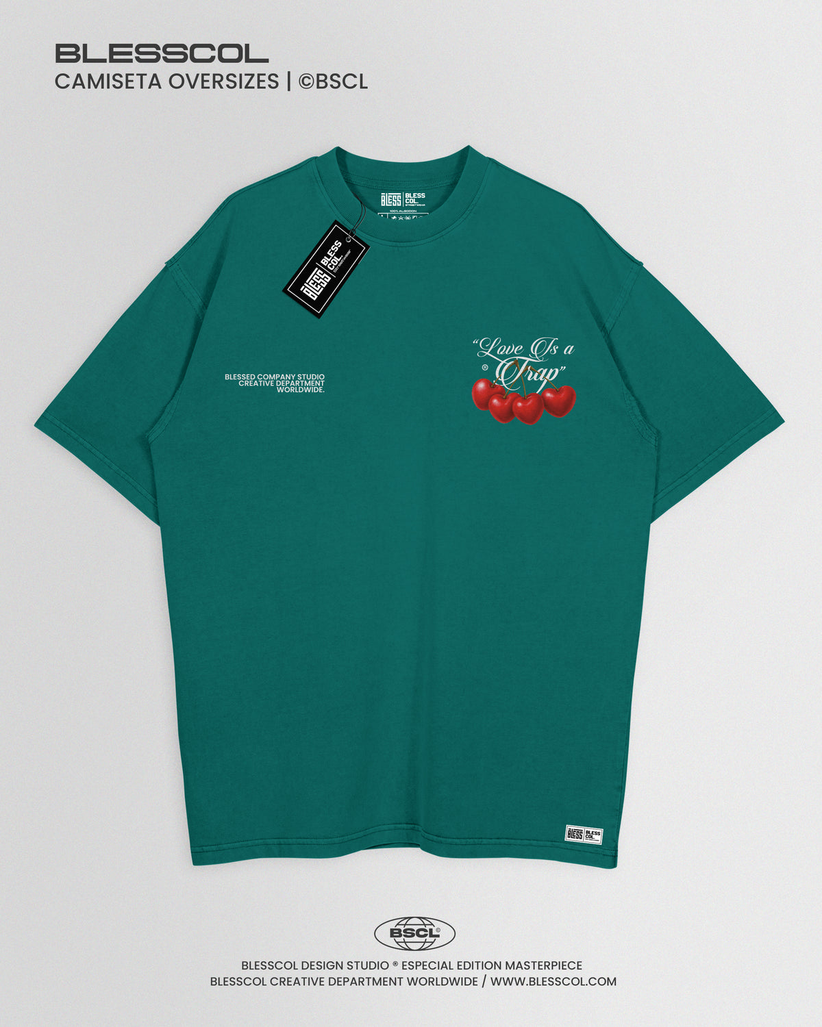 CAMISETA OVERSIZE EDITION LOVE IS A TRAP